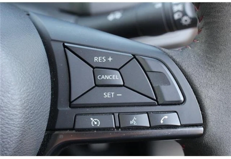 Nissan Leaf Черный