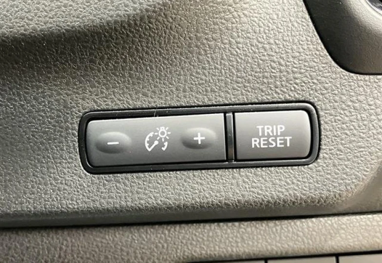 Nissan Leaf Белый