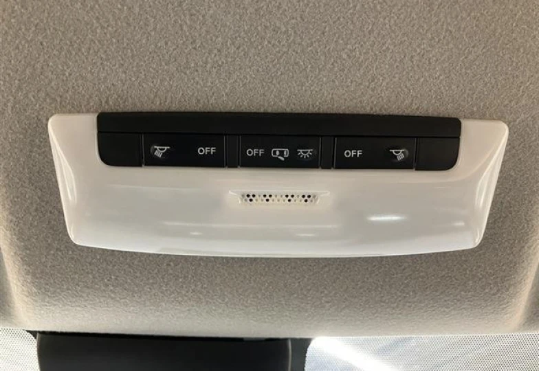 Nissan Leaf Белый