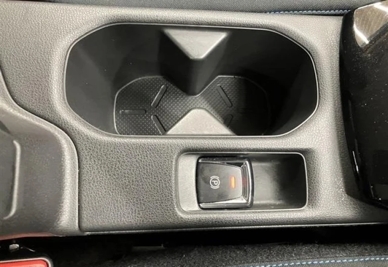 Nissan Leaf Белый