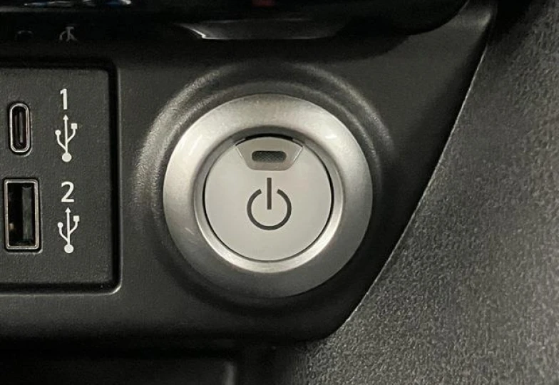 Nissan Leaf Белый