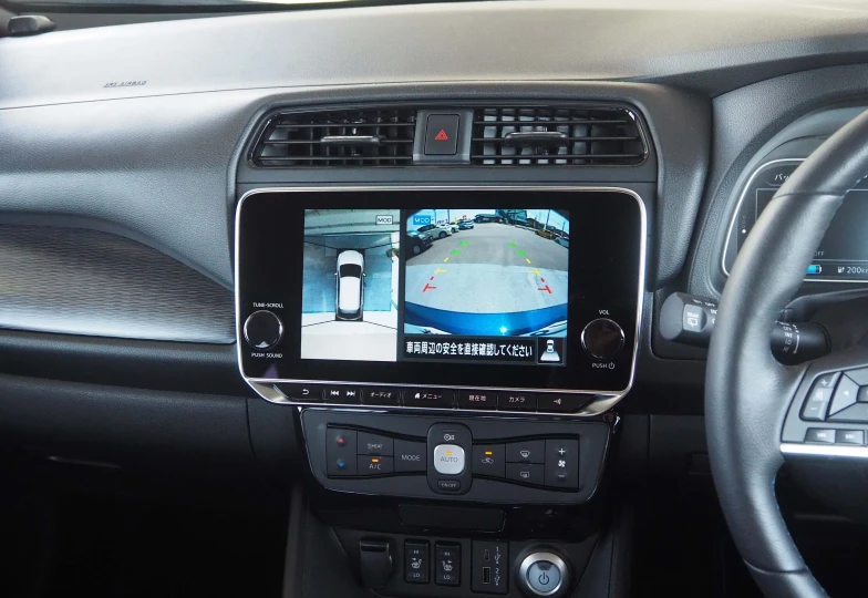 Nissan Leaf Синий