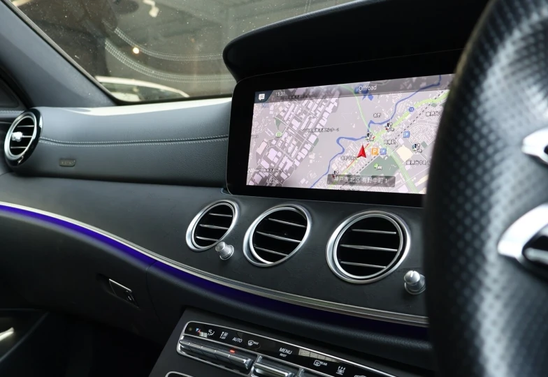 Mercedes E-class White