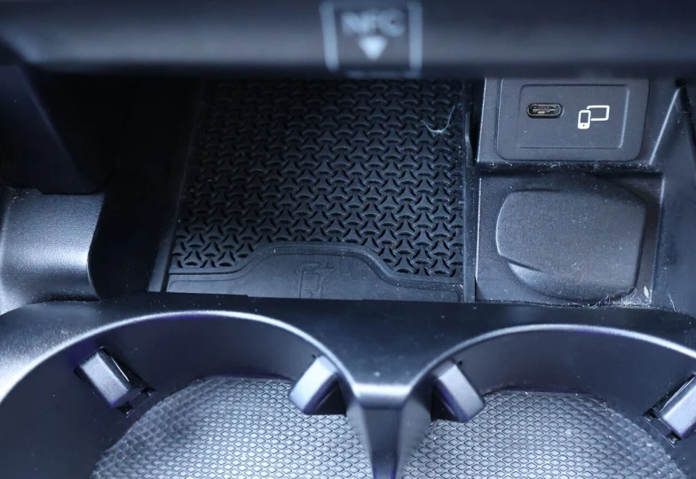 Mercedes E-class White