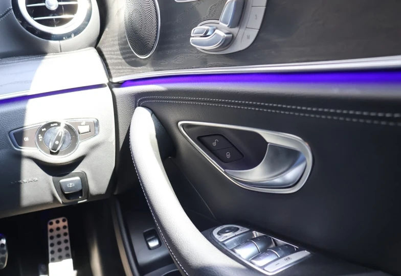 Mercedes E-class White