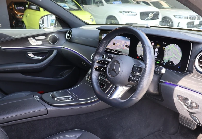 Mercedes E-class White