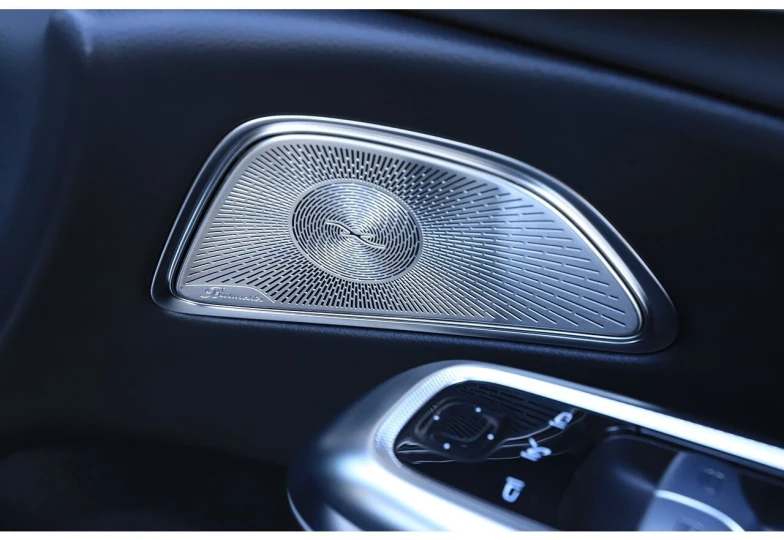 Mercedes E-class Черный