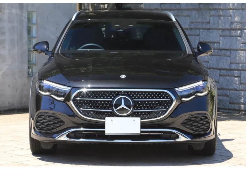 Mercedes E-class Черный