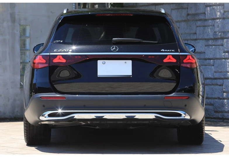 Mercedes E-class Черный