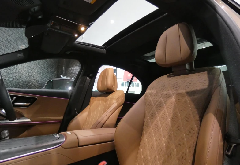 Mercedes E-class Beige