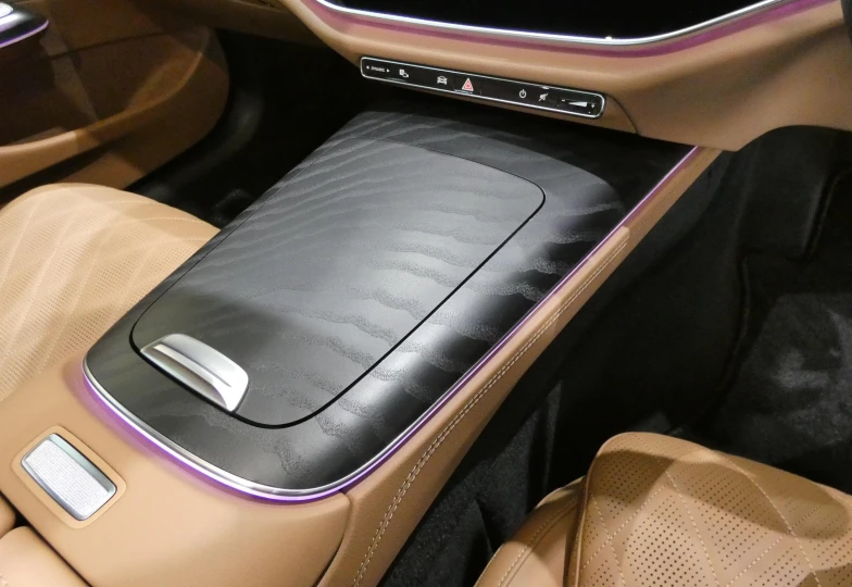 Mercedes E-class Beige