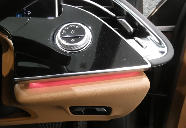 Mercedes E-class Beige