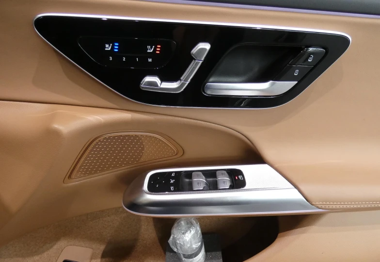 Mercedes E-class Beige