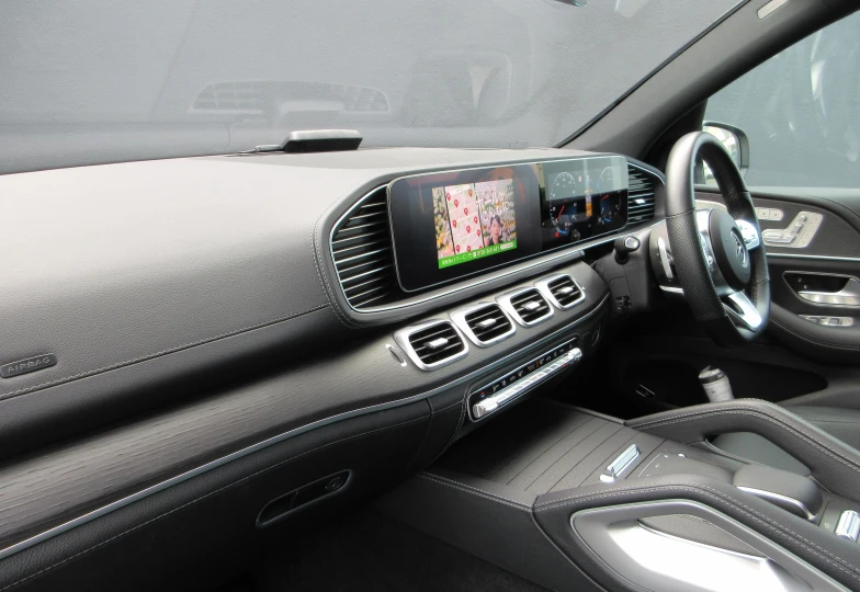 Mercedes GLE-class Белый