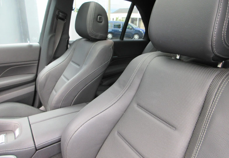 Mercedes GLE-class Белый