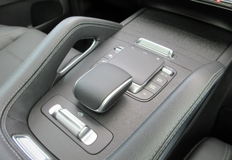 Mercedes GLE-class Белый