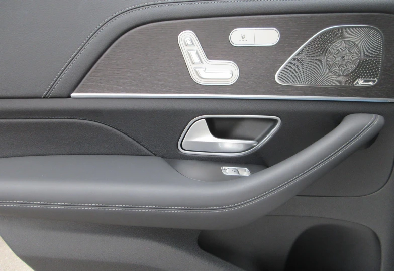 Mercedes GLE-class Белый