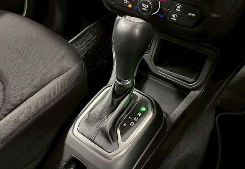 Jeep Renegade Синий