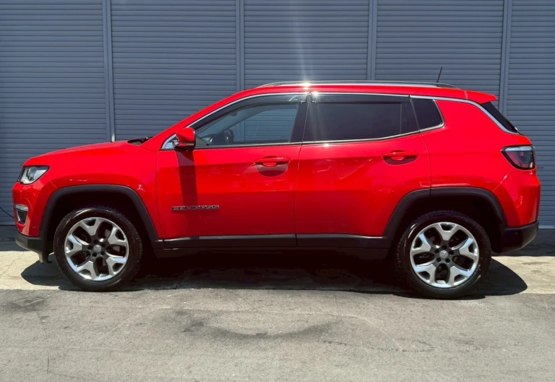 Jeep Compass Красный