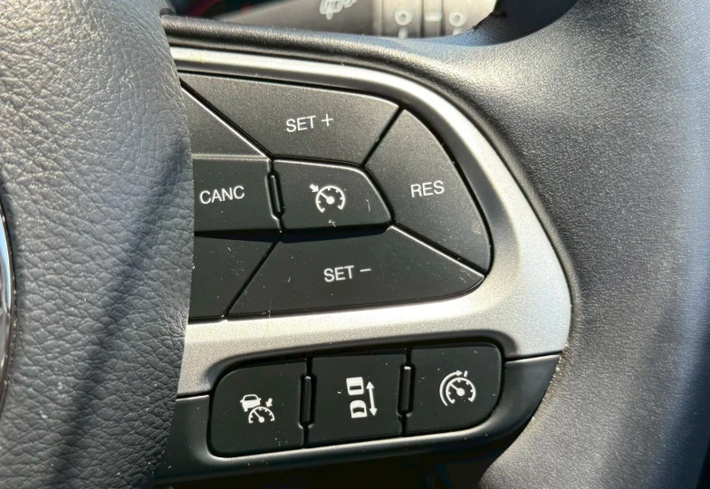 Jeep Compass Красный