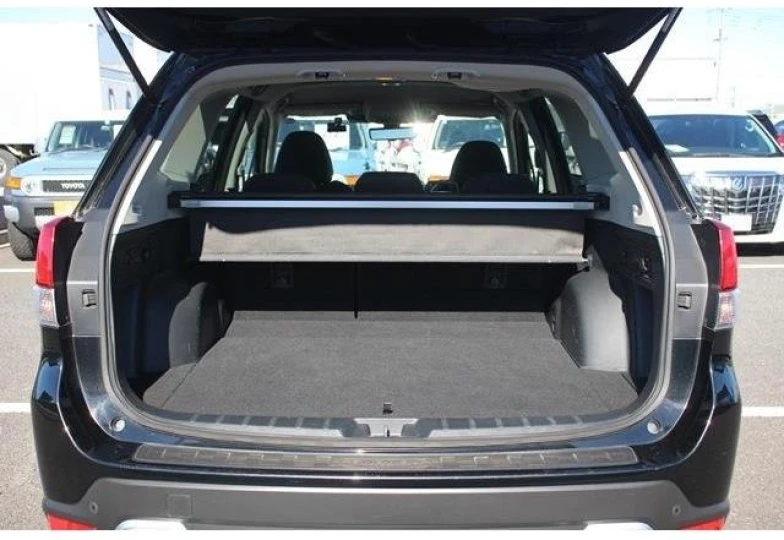 Subaru Forester Черный