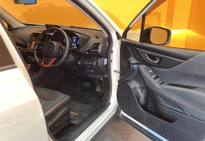 Subaru Forester White