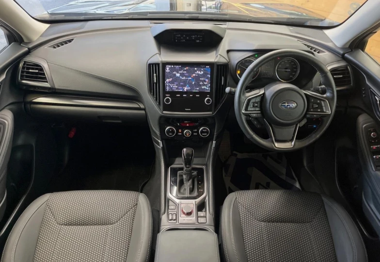 Subaru Forester Черный