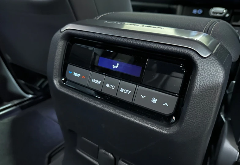 Toyota Land Cruiser 250 , 2024 - 14