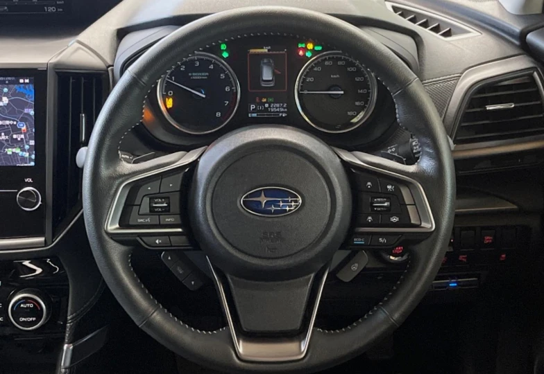 Subaru Forester Черный