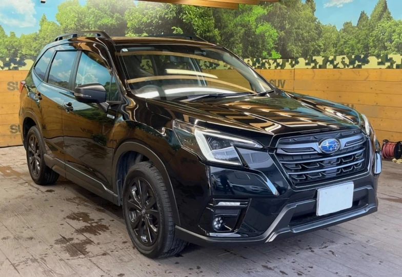 Subaru Forester Черный