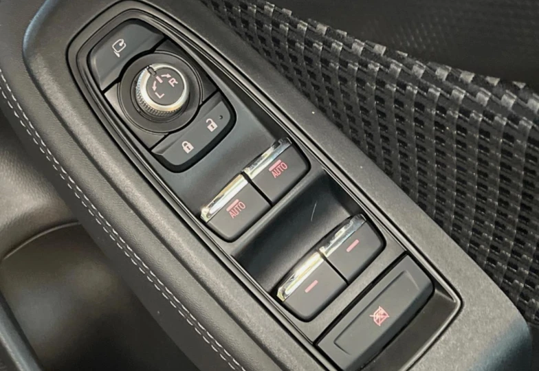 Subaru Forester Черный