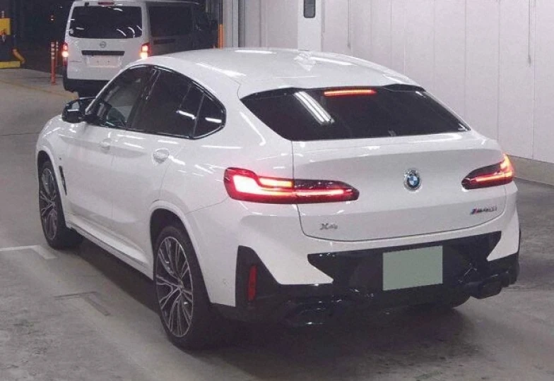 BMW X4 White