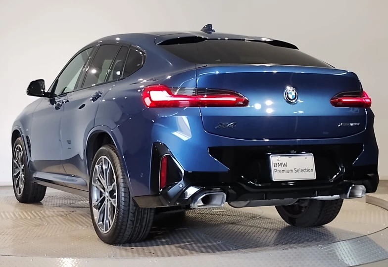 BMW X4 Синий