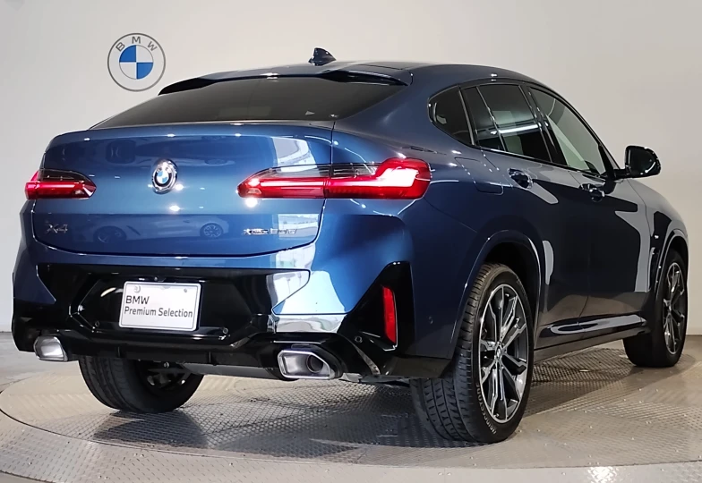 BMW X4 Синий