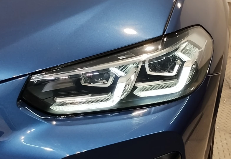 BMW X4 Синий