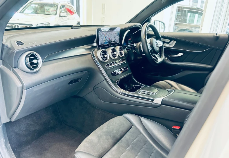 Mercedes GLC-class White