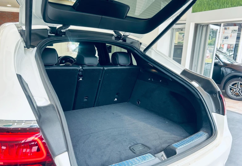 Mercedes GLC-class White