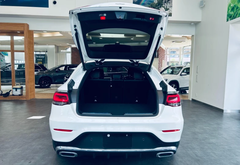 Mercedes GLC-class White