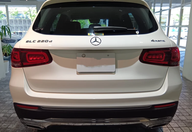 Mercedes GLC-class White