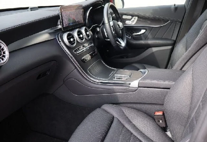 Mercedes GLC-class Red