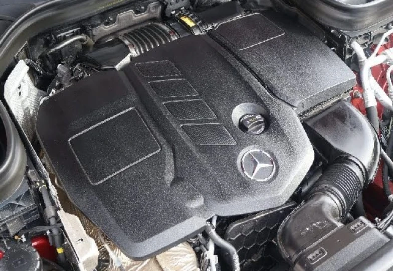 Mercedes GLC-class Red