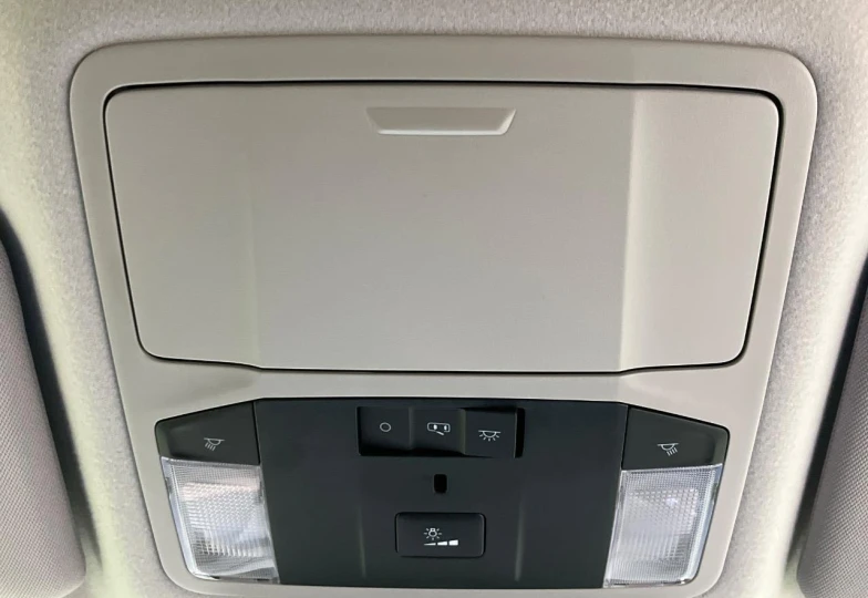Mitsubishi Delica d:5 Grey
