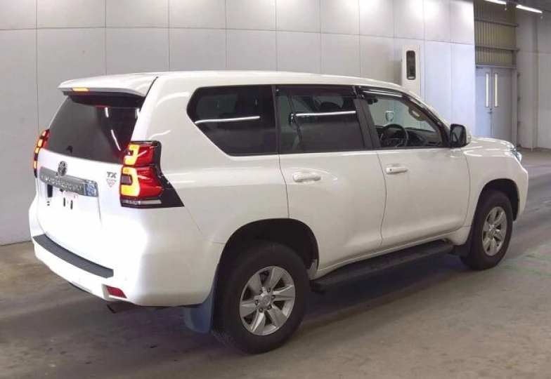 Toyota Land Cruiser Prado White
