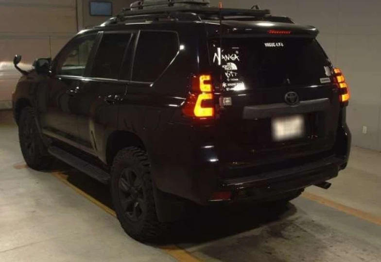 Toyota Land Cruiser Prado Black