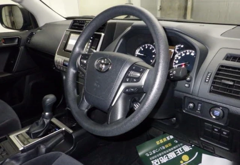 Toyota Land Cruiser Prado Black