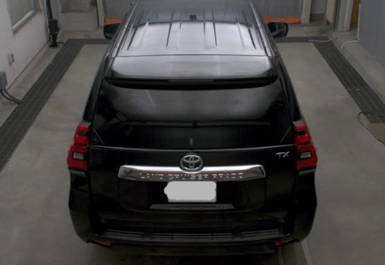 Toyota Land Cruiser Prado Black
