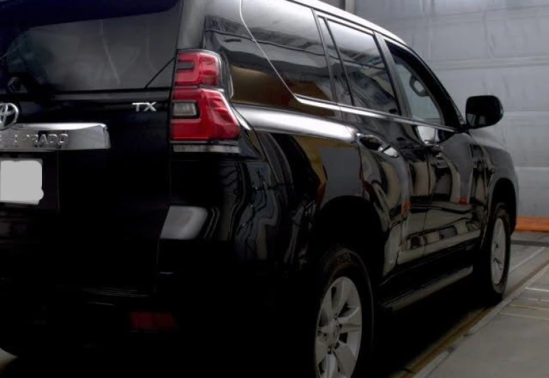 Toyota Land Cruiser Prado Black