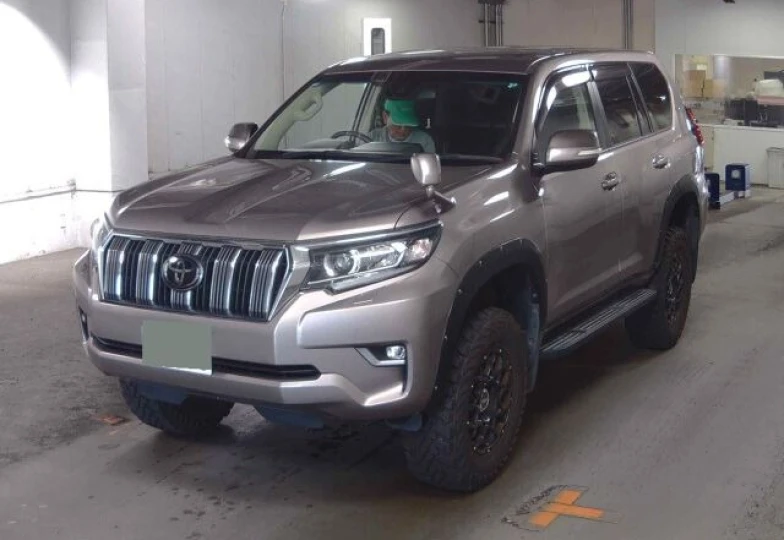 Toyota Land Cruiser Prado Brown