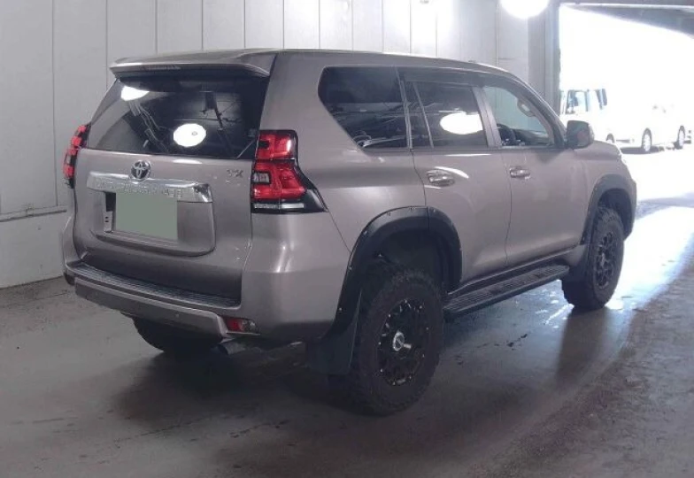 Toyota Land Cruiser Prado Brown