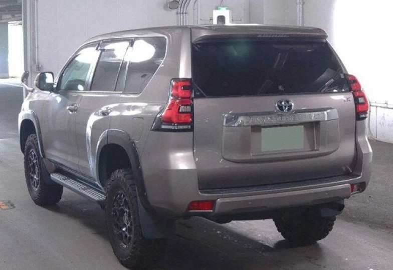 Toyota Land Cruiser Prado Brown
